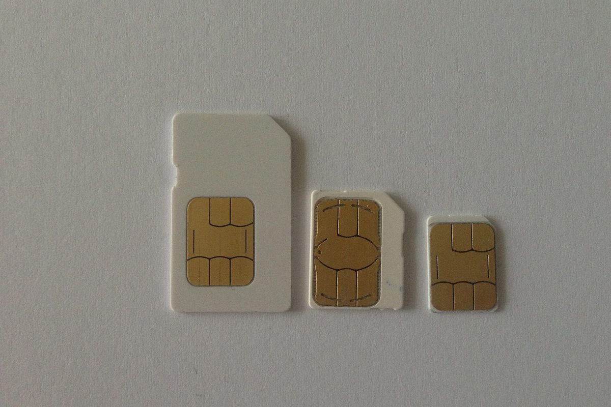 SIM-kort i ulike størrelser – nytt mobilabonnement krever som regel kredittsjekk, og da stopper sperren.